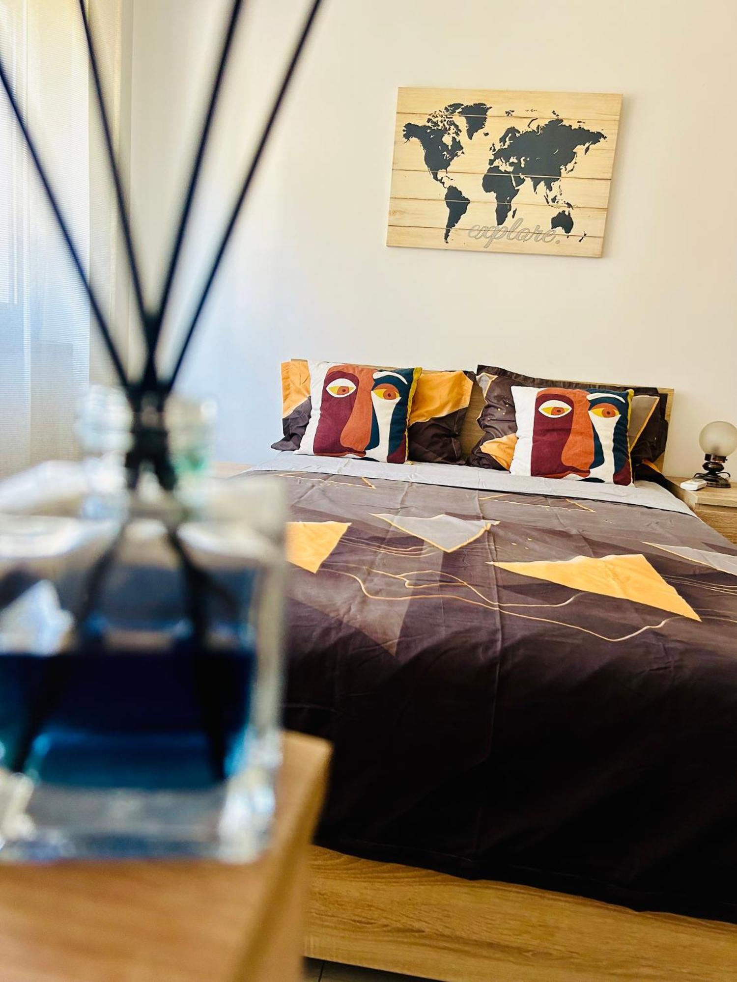 Snug Apartament Iasi Exteriör bild
