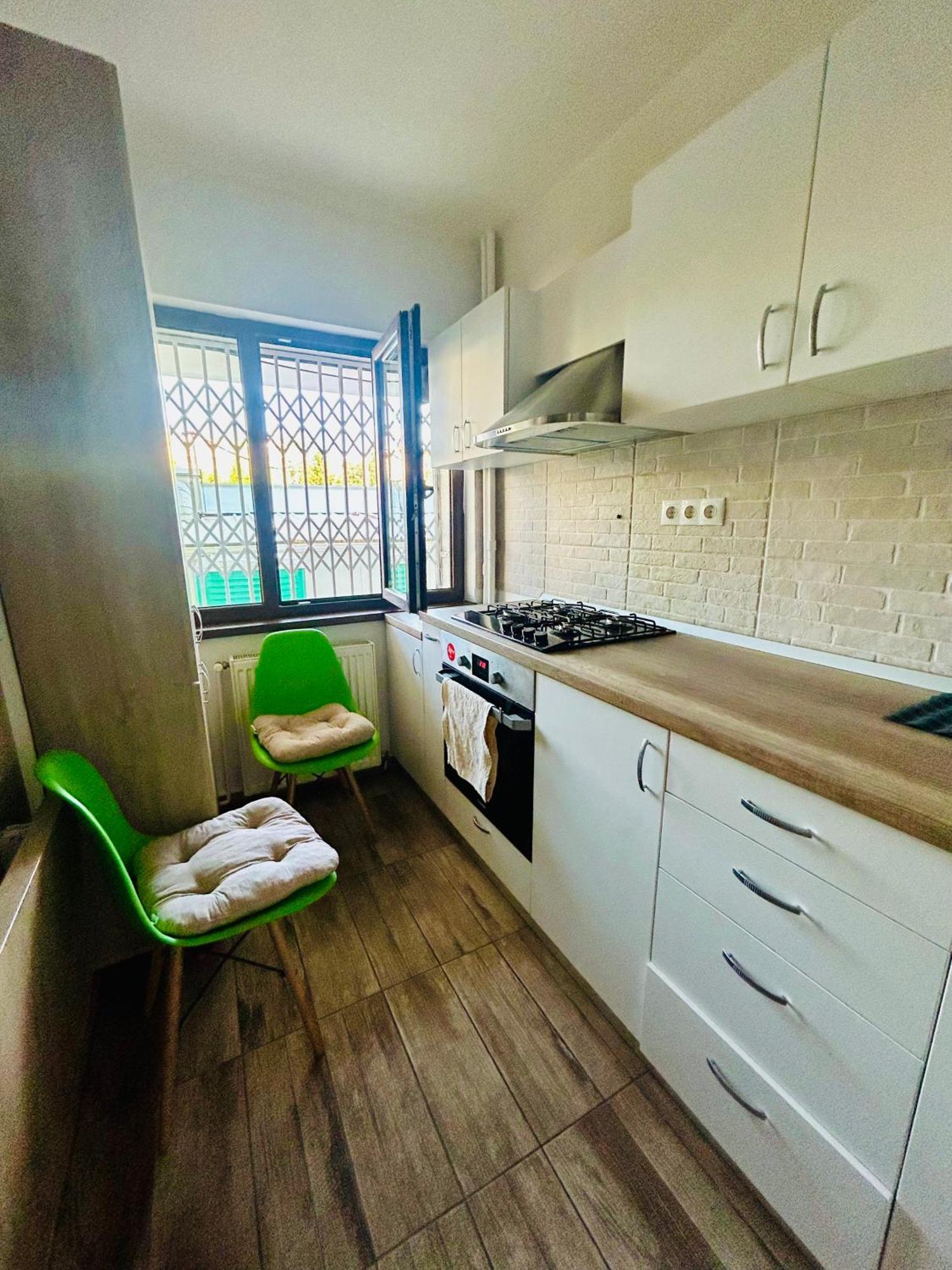 Snug Apartament Iasi Exteriör bild
